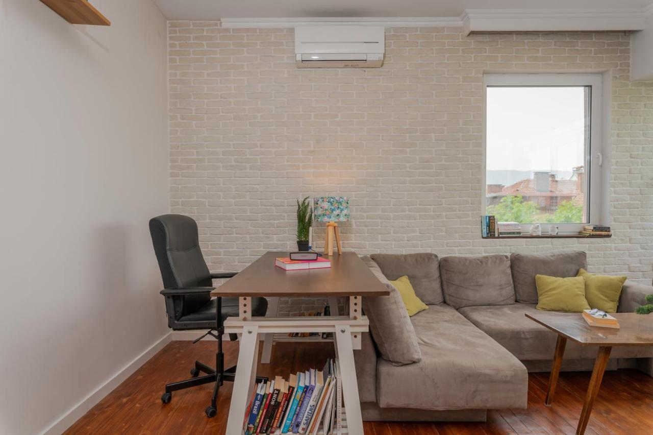 Flamingo Flat /Two-Bedroom With Balcony\ โซเฟีย ภายนอก รูปภาพ